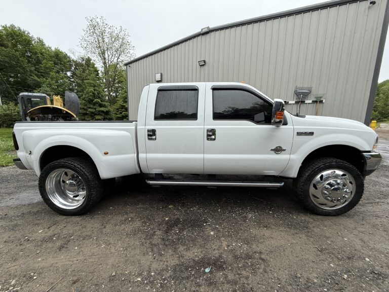 2004 Ford F350 lariat short bed dually