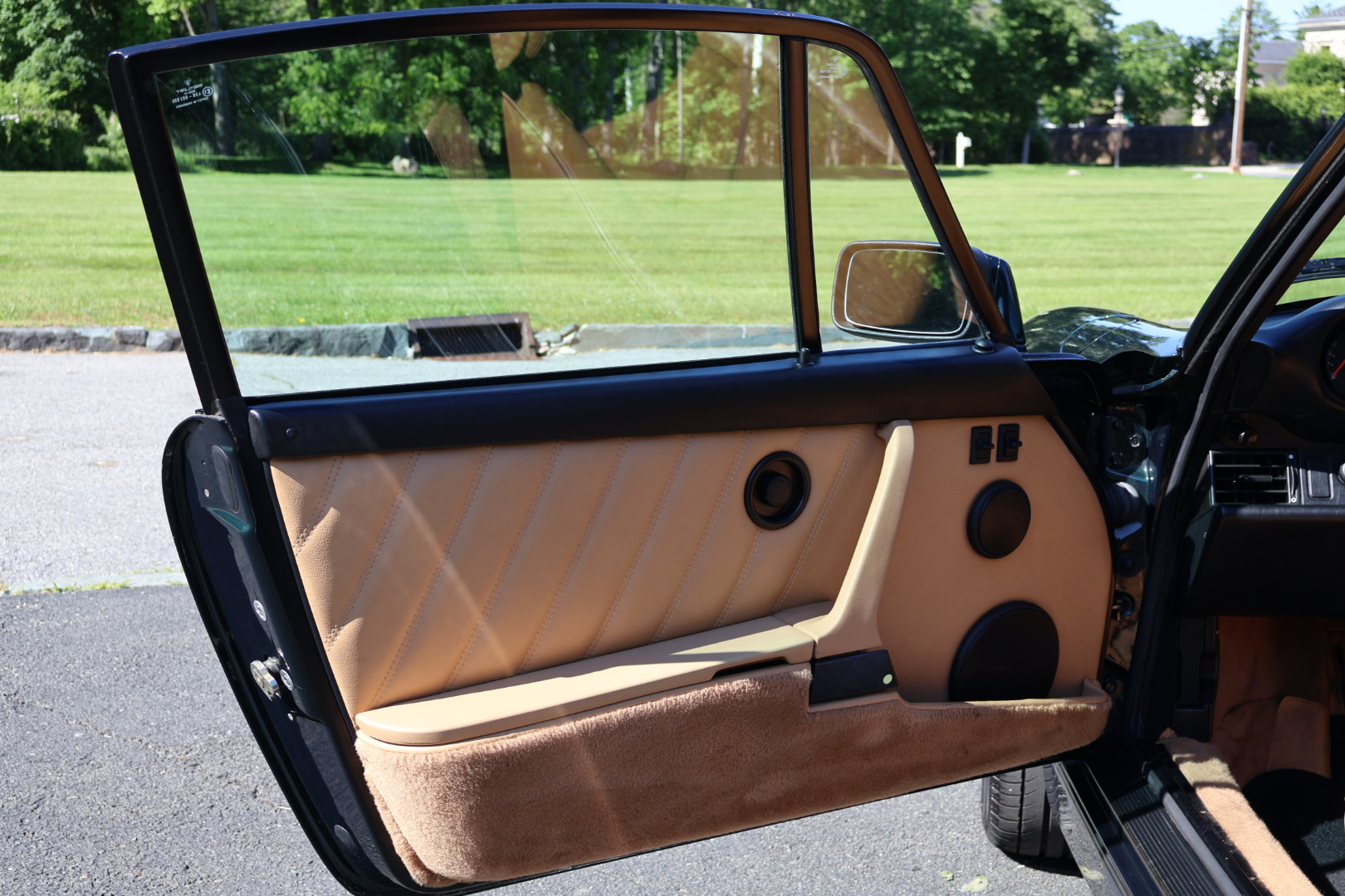 
								1990 Porsche 911 C2 full									