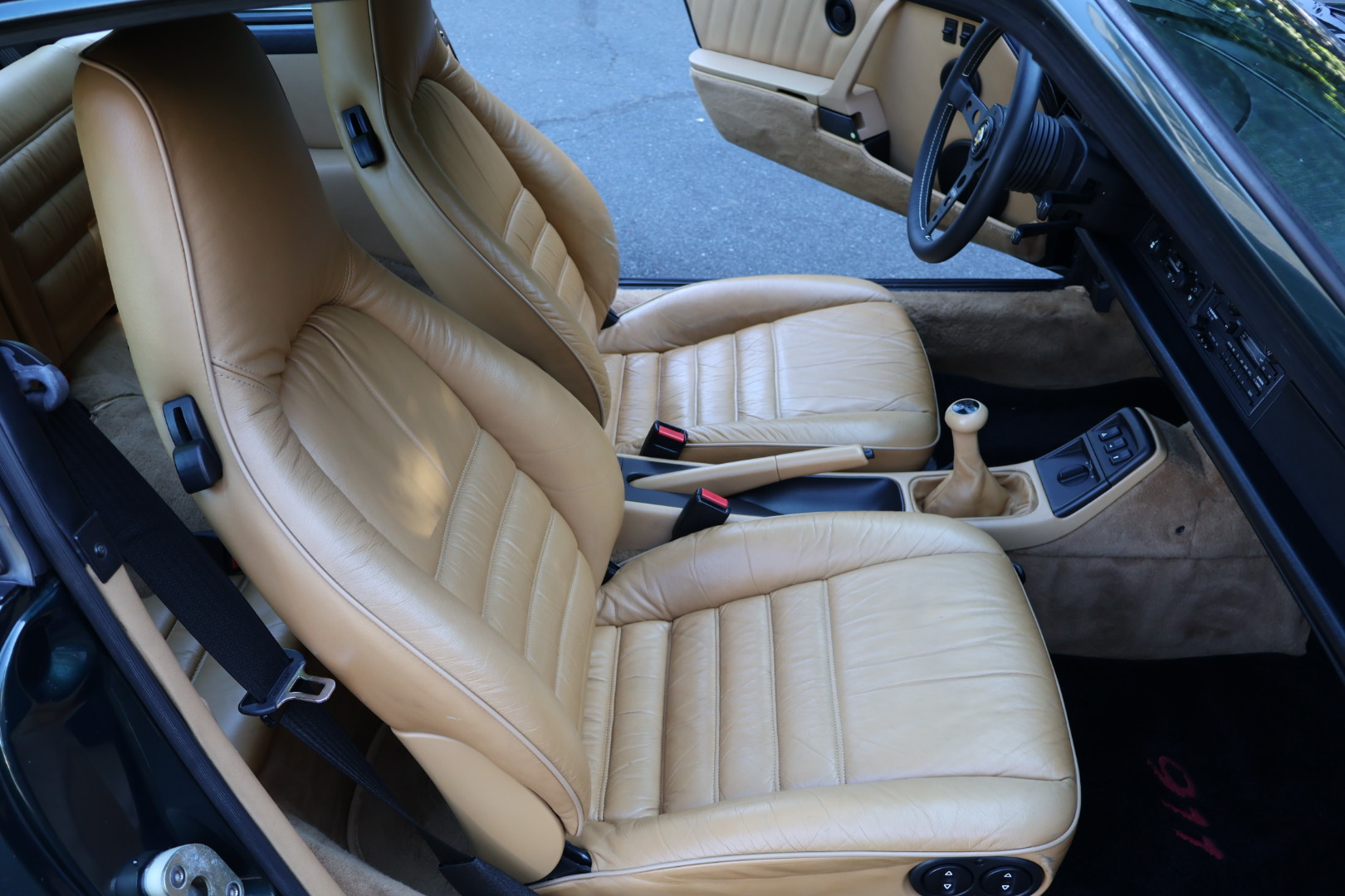 
								1990 Porsche 911 C2 full									