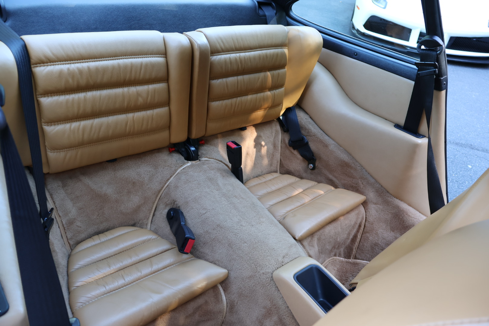 
								1990 Porsche 911 C2 full									