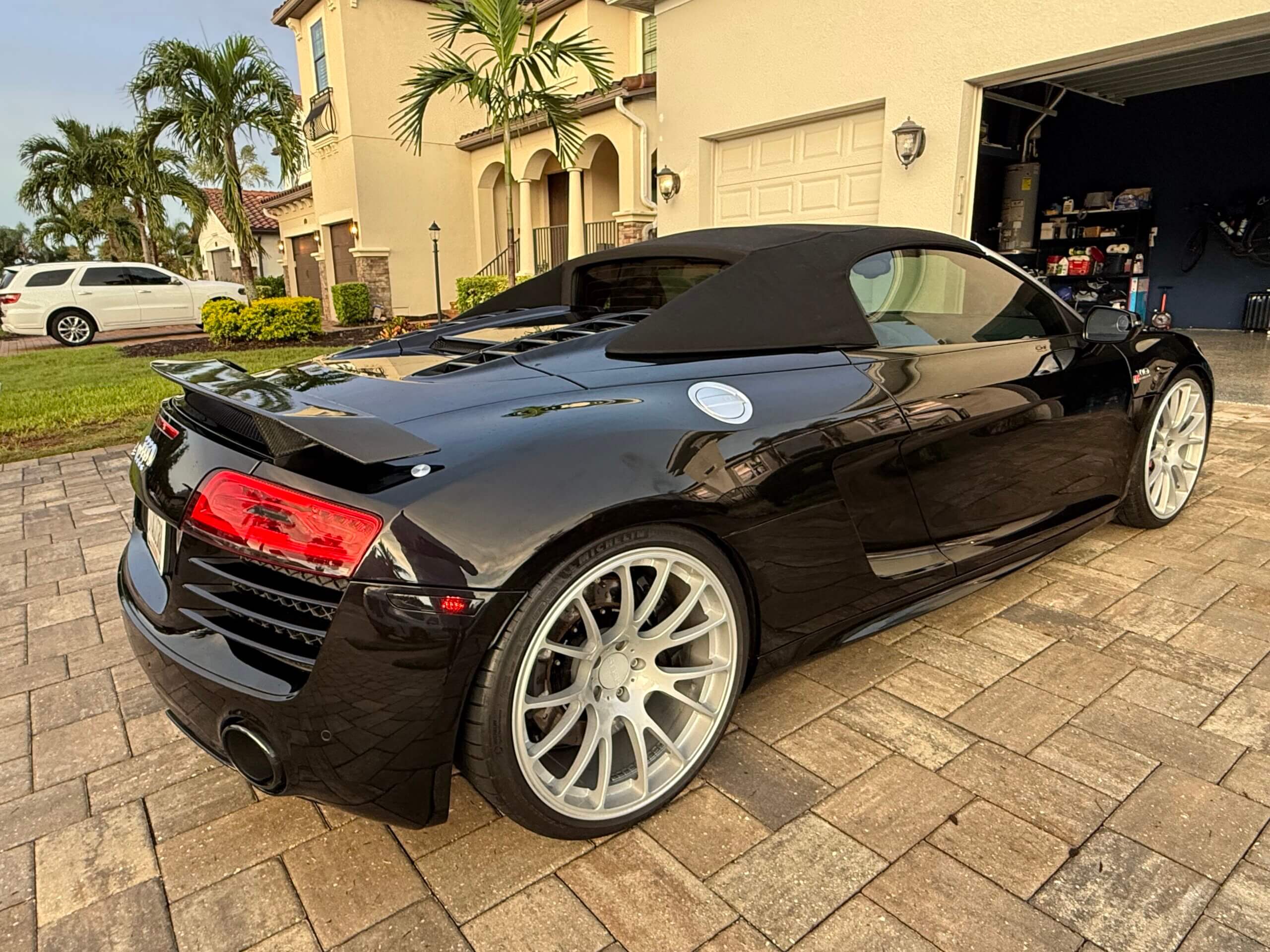 
								2014 Audi R8 Spider V10 Stasis extreme challenge package r048 full									