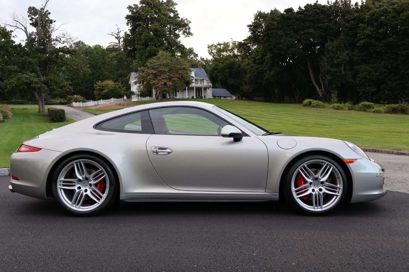 
								2013 Porsche 911 C4S full									