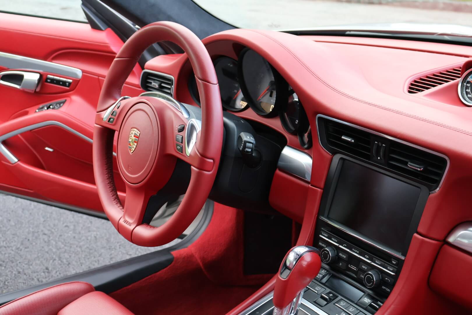 
								2013 Porsche 911 C4S full									